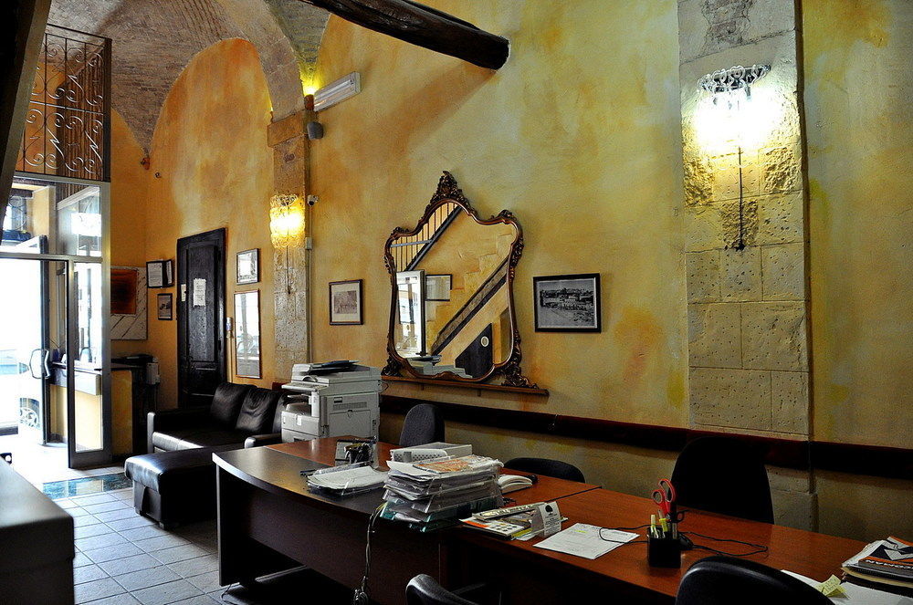 מלון Cagliari Novecento מראה חיצוני תמונה